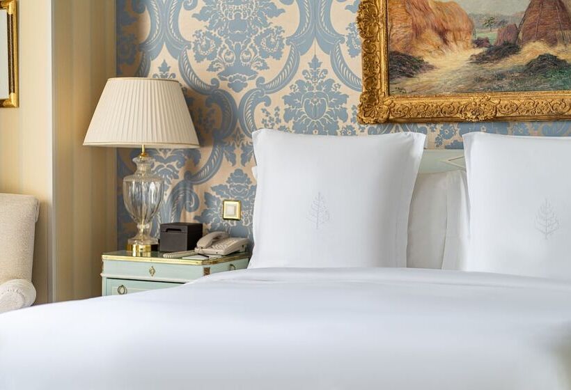 سوییت, Four Seasons Hotel Des Bergues Geneva