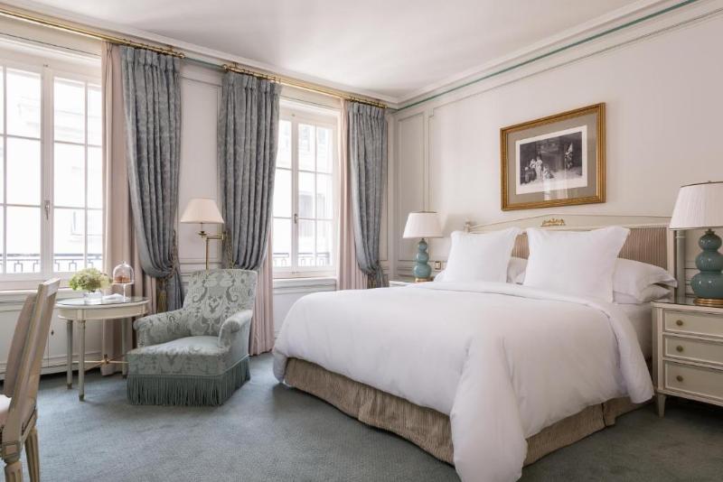 اتاق استاندارد با تخت بزرگ, Four Seasons Hotel Des Bergues Geneva