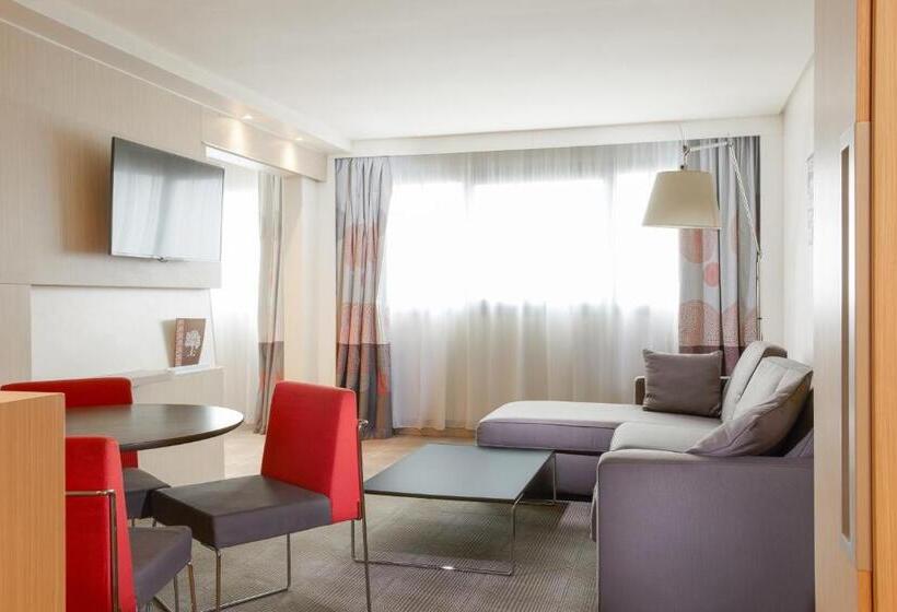 سوییت جونیور, Novotel Abidjan Plateau