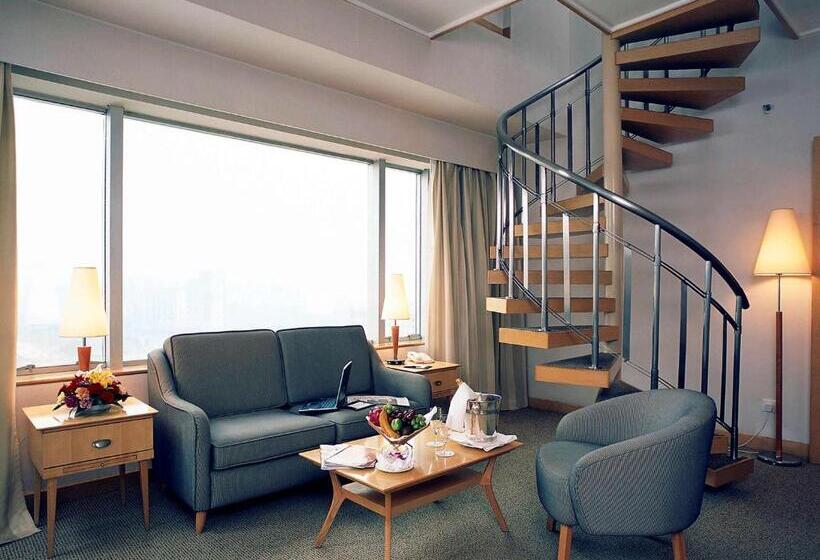 سوییت دوبلکس, Beijing Xinqiao