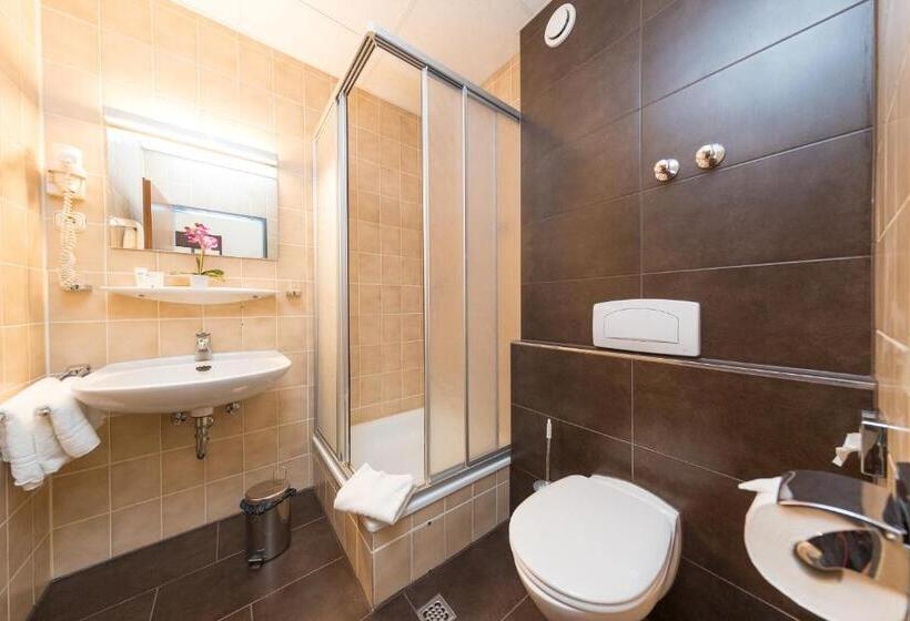 Номер Стандарт, Cityhotel Uelzen