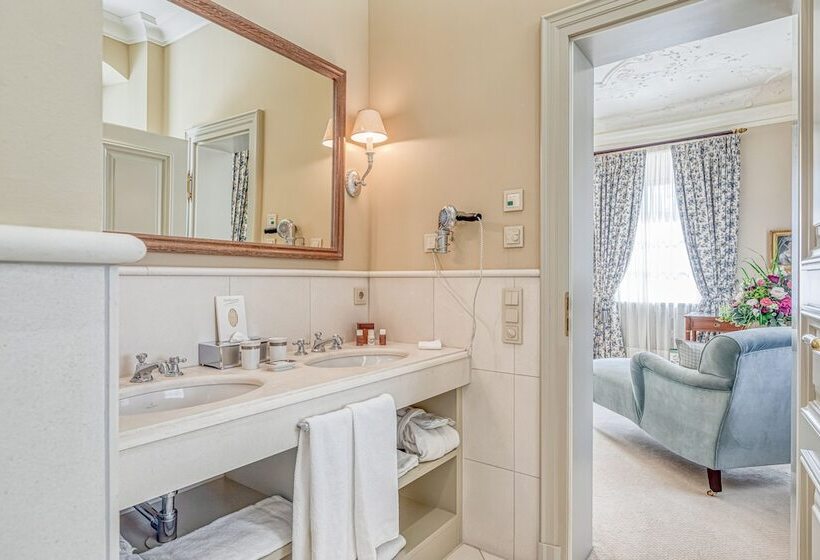 豪华房间, Wald & Schlosshotel Friedrichsruhe