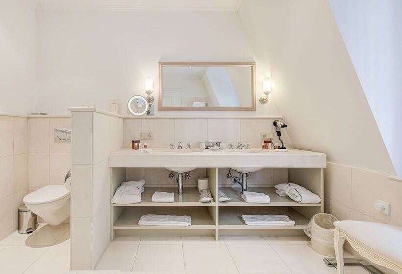 小型豪华套房, Wald & Schlosshotel Friedrichsruhe