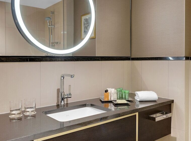 اتاق اجرایی, Hilton Munich City