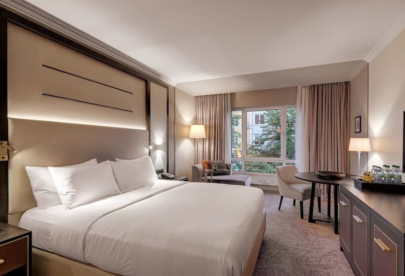 اتاق اجرایی, Hilton Munich City