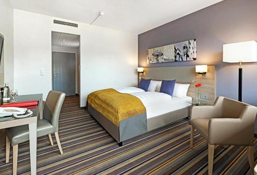 Трехместный Номер Комфорт, Leonardo Hotel Munich City North