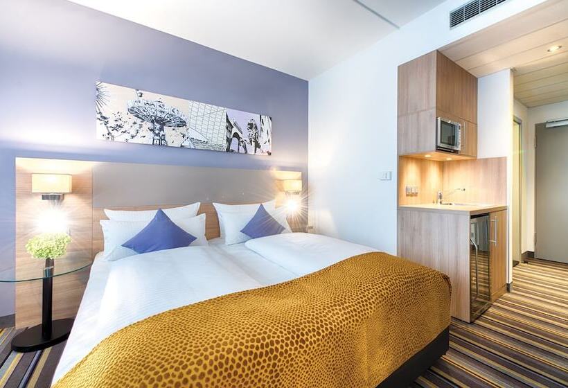 Номер Superior, Leonardo Hotel Munich City North