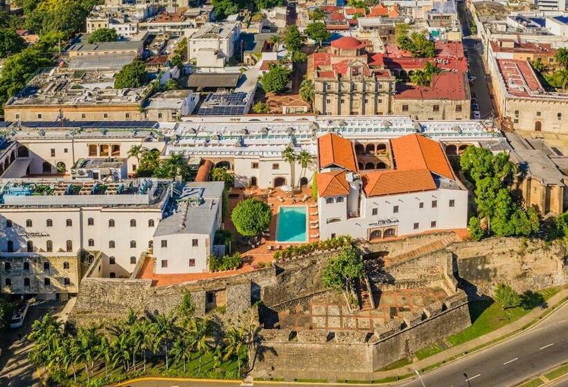 اتاق استاندارد, Hodelpa Nicolas De Ovando