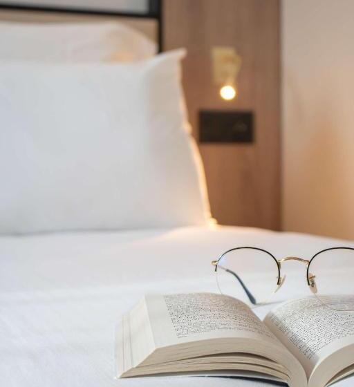 اتاق استاندارد, Brit Hotel Blois   Le Préma