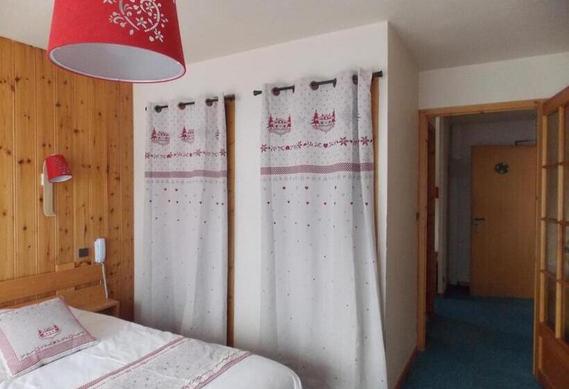Номер Стандарт Трехместный, Edelweiss