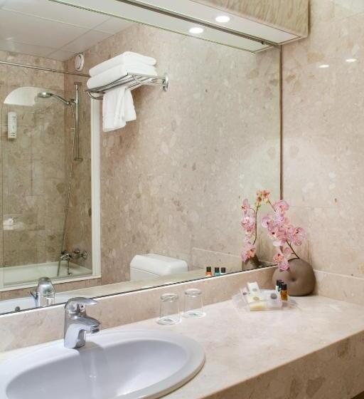 Классический Номер, Mercure Parisvelizy