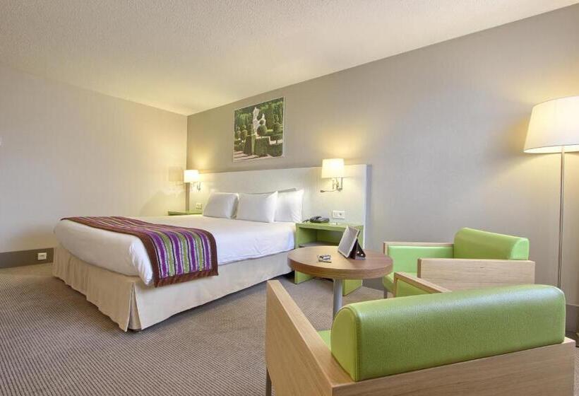 Классический Номер, Mercure Parisvelizy