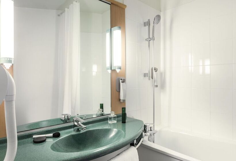 Номер Стандарт Двуспальная Кровать, Ibis Lyon Est Bron
