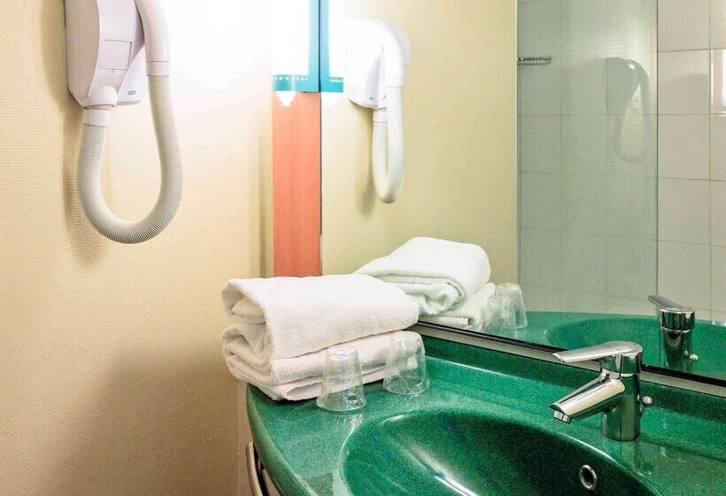 Номер Стандарт, Ibis Lyon Est Bron