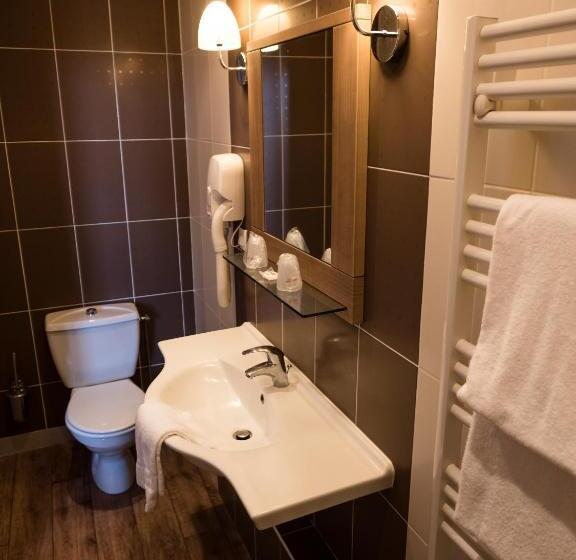 Трехместный Номер Комфорт, Logis Hotel Majestic Chatelaillon Plage   La Rochelle