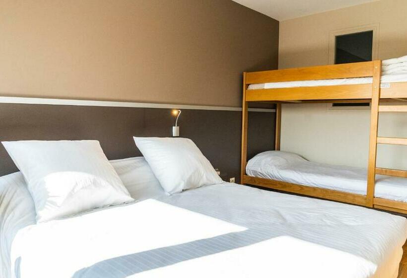 Четырехместный Номер Стандарт, Hôtel Newport