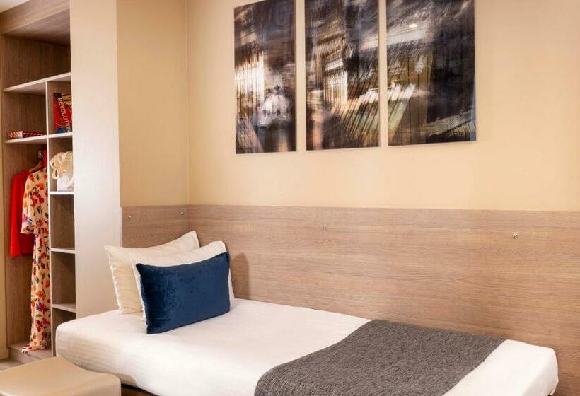 スタンダードトリプルルーム, L Interlude