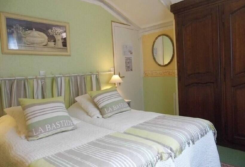 اتاق کلاسیک, Le Pre Catelan