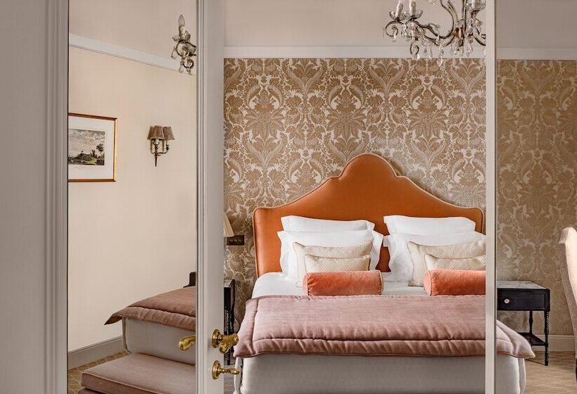اتاق سوپریور, Relais Christine
