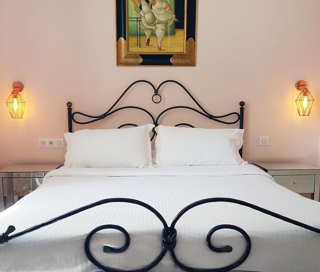 Номер Стандарт, Hôtel La Villa Sainte Valérie Adults Only