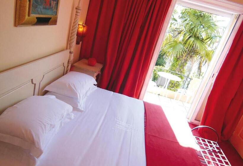 Номер Superior с Балконом, Hôtel La Villa Sainte Valérie Adults Only