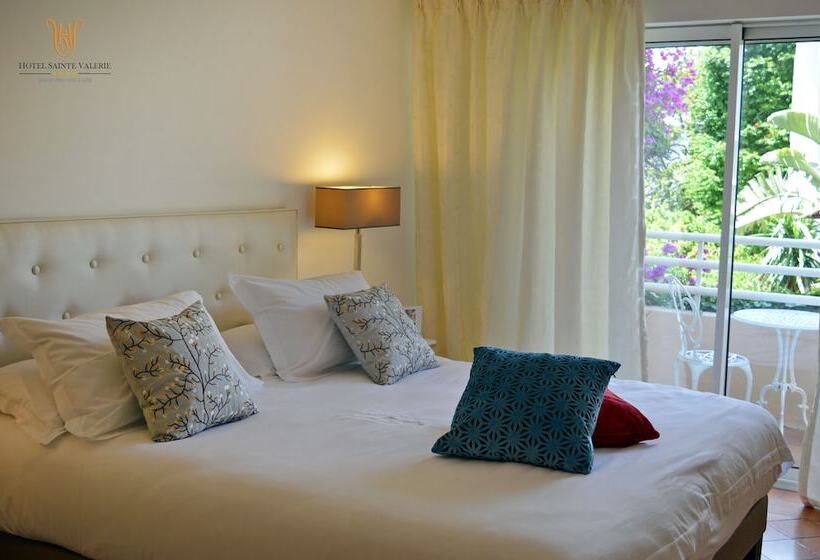 Номер Superior с Балконом, Hôtel La Villa Sainte Valérie Adults Only