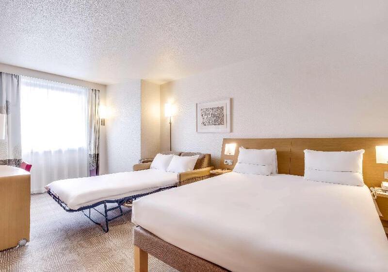 Номер Классика Двуспальная Кровать, Novotel Atria Nimes Centre