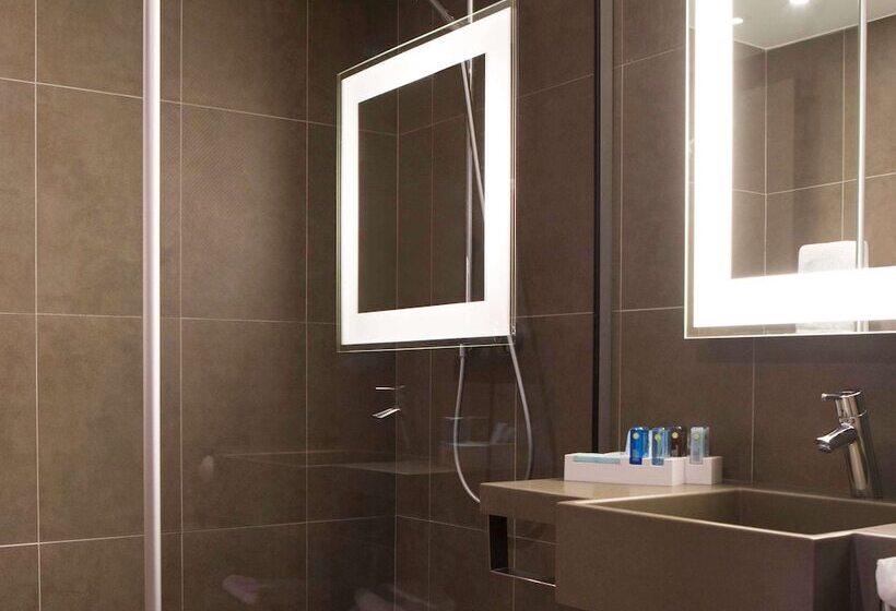 Номер Executive, Novotel Massy Palaiseau