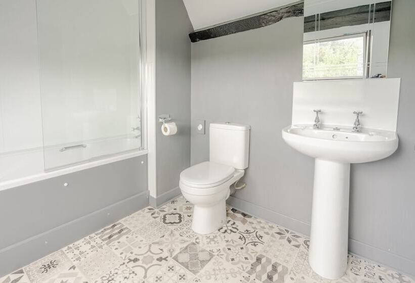 Семейный Номер, Crown Hotel Cotswold