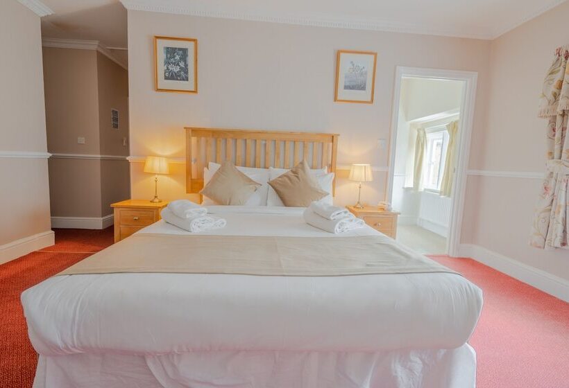 Семейный Номер, Crown Hotel Cotswold