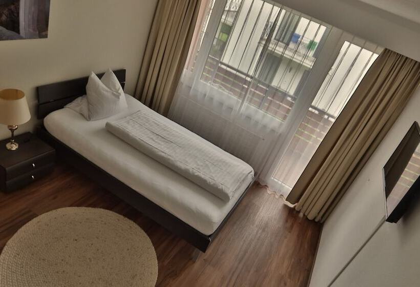 标准单人间, Giessen Hotel & Coffeehouse