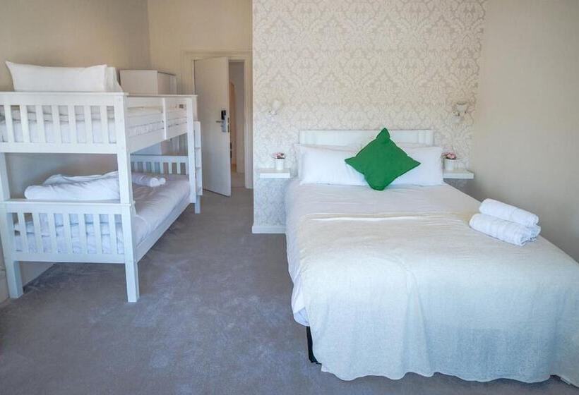 Семейный Номер, The Mount Rooms