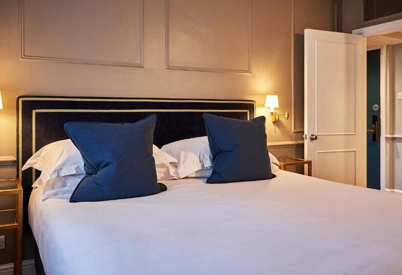 Апартаменты 1 Спальня, The Capital Hotel, Apartments & Townhouse