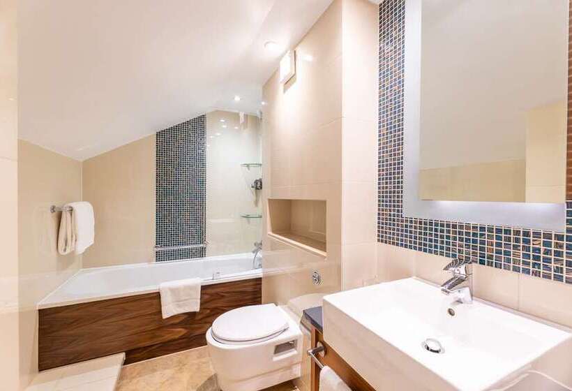 Suite Duplex, 100 Queen S Gate Hotel London, Curio Collection By Hilton