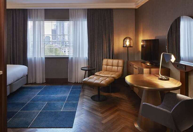 Номер Стандарт, 100 Queen S Gate Hotel London, Curio Collection By Hilton