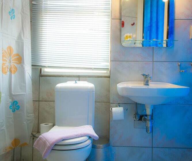 استودیوی استاندارد, Apollonia Hotel Apartments
