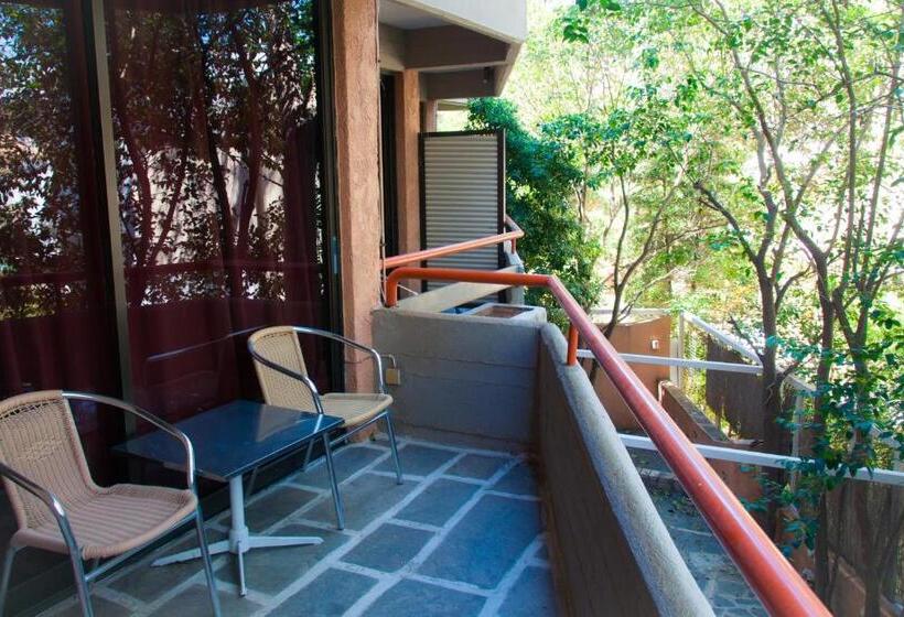 استودیوی استاندارد, Apollonia Hotel Apartments