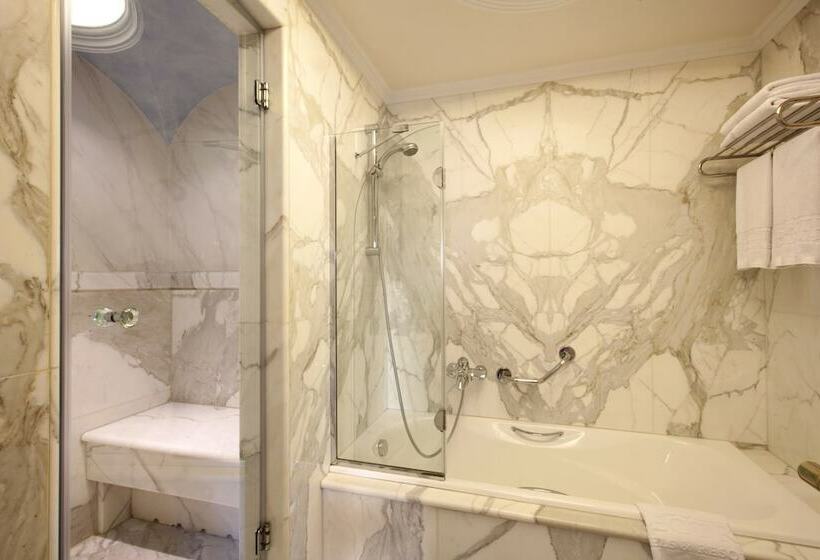 프레지덴셜 스위트, Electra Palace  Athens