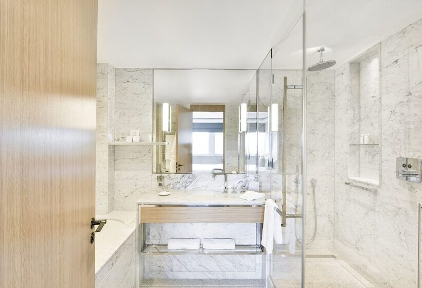Номер Executive, Royal Lancaster London