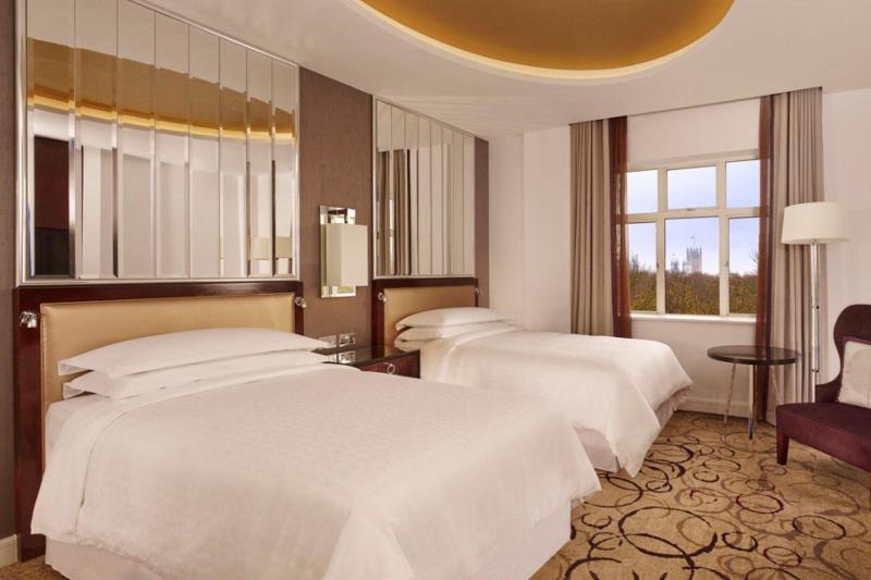 Номер Superior, Sheraton Grand London Park Lane