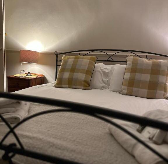 Номер Deluxe, The Kings Arms Inn