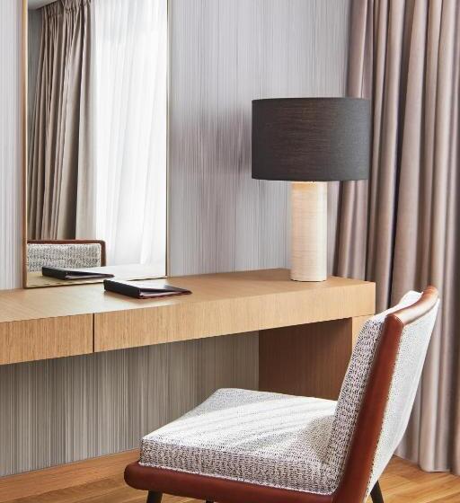 Номер Deluxe с Видом, Grand Hyatt Athens