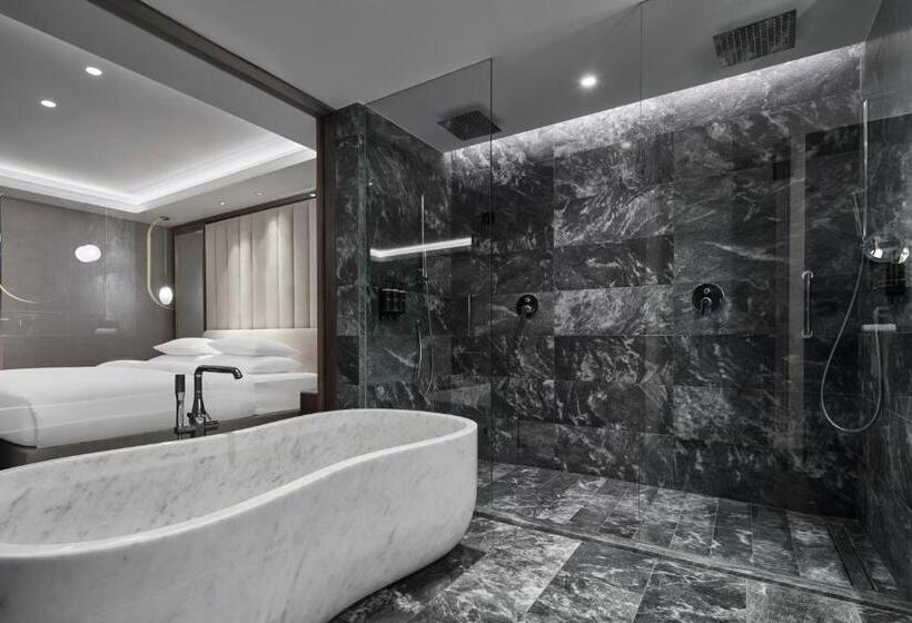 سوئیت پنت هاوس, Grand Hyatt Athens
