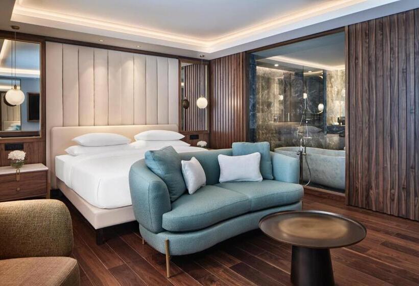 سوئیت پنت هاوس, Grand Hyatt Athens