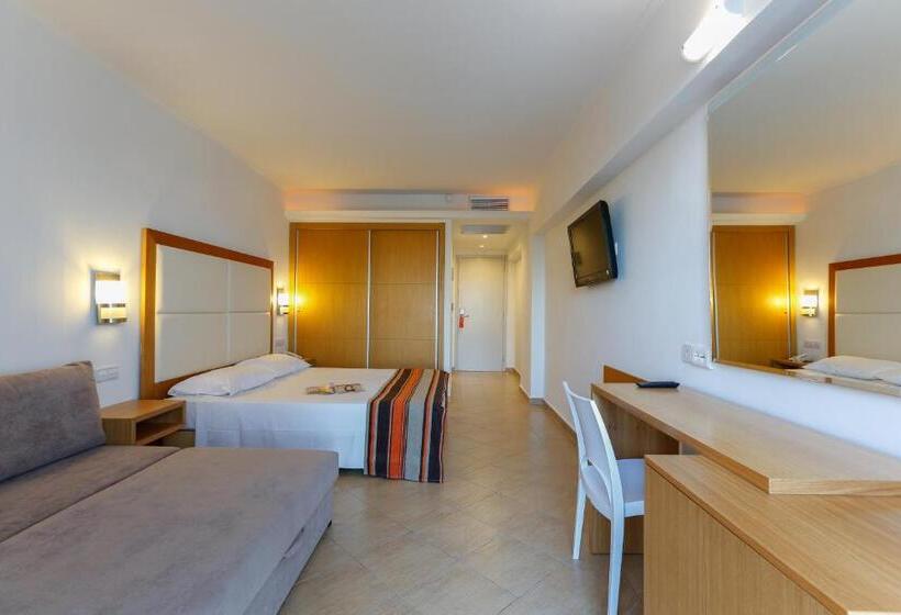 Номер Стандарт Трехместный, Sun Palace Hotel   All Inclusive