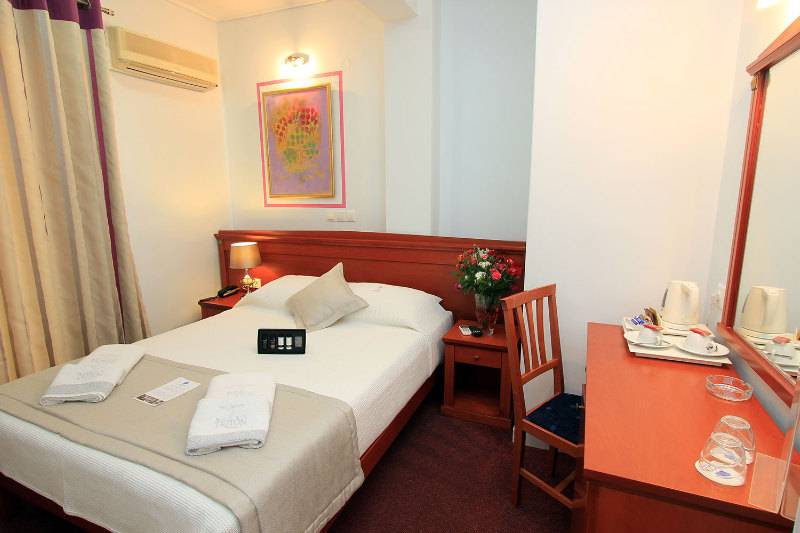 اتاق استاندارد یک نفره, Triton Hotel Piraeus