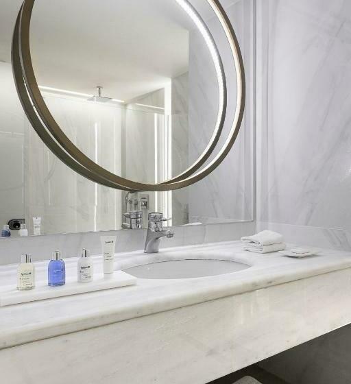 프리미엄 룸, Radisson Blu Park Hotel Athens