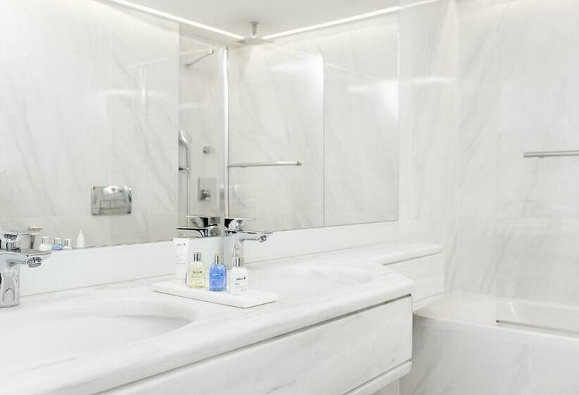 패밀리 룸, Radisson Blu Park Hotel Athens