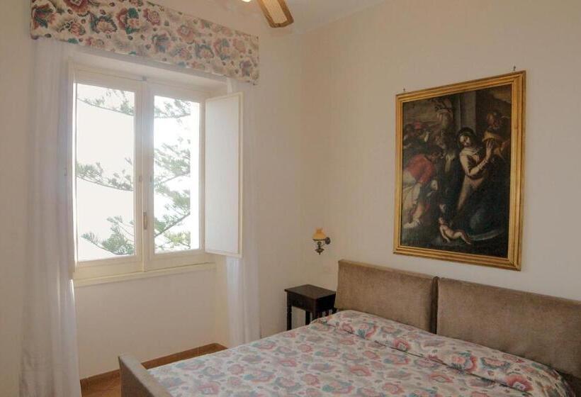 اتاق استاندارد با چشم‌انداز دریا, Grand Hotel San Michele