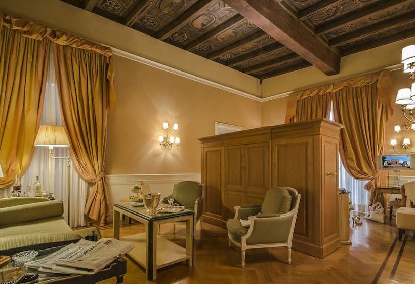 سوییت, Corona D Oro 1890